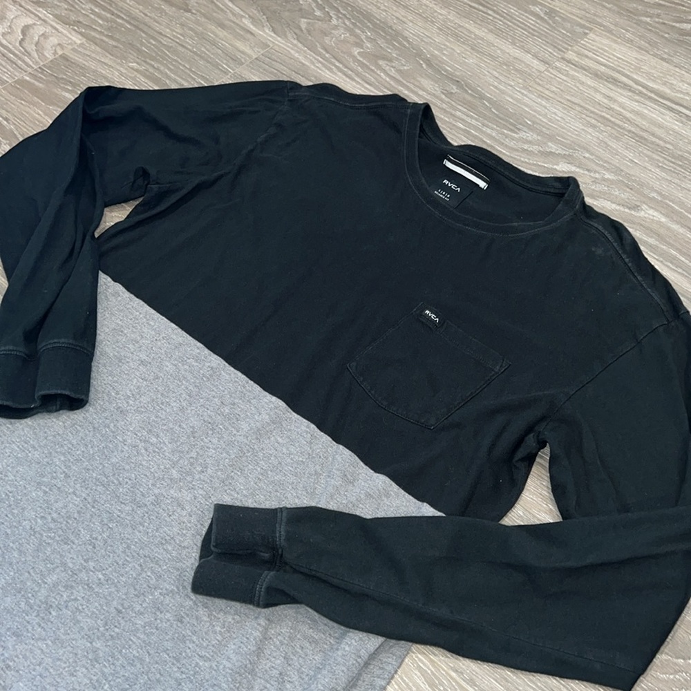 RVCA long sleeve. Size L. - Picture 2 of 4